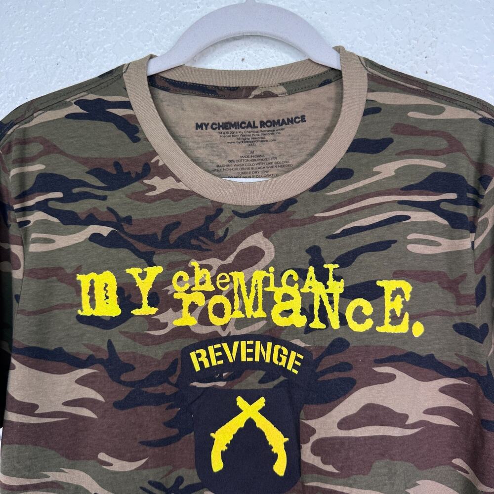 My Chemical Romance Shirt Mens Medium Revenge Give Em Hell Camo Graphic Tee Y2K - Picture 5 of 8